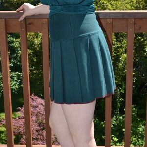 Aritzia Emerald Green Knit Pleated Mini Skirt